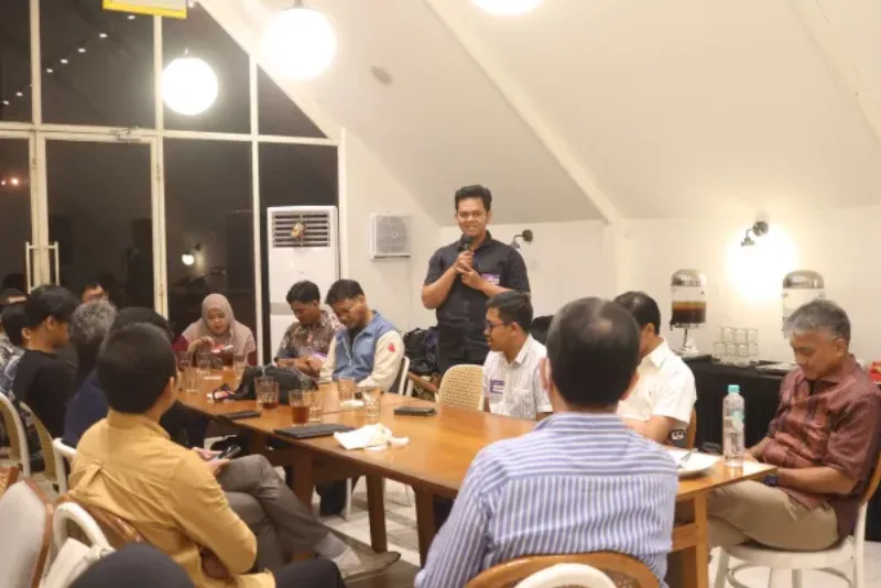 Sesi sharing meetup komunitas Founderplus